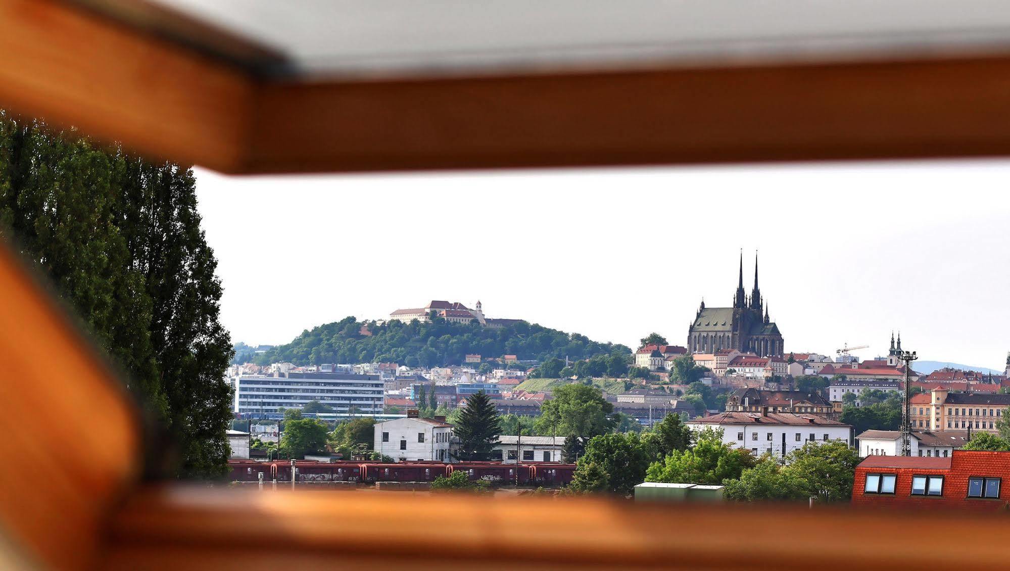 City Apart Hotel Brno Exterior photo